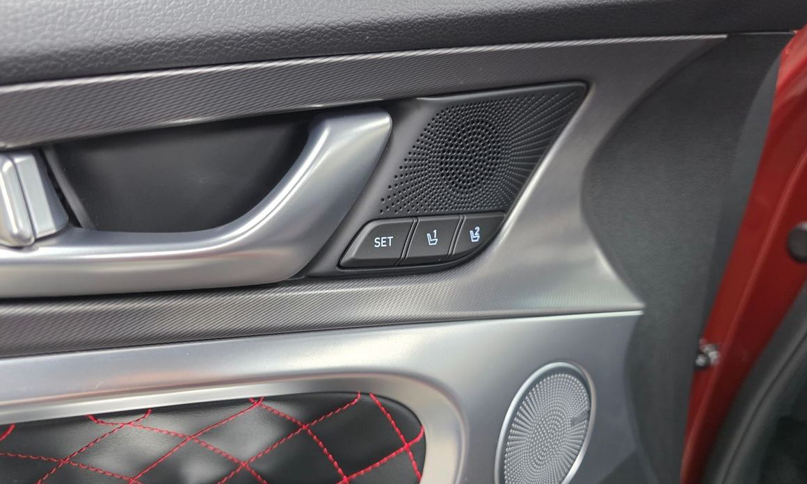 Genesis G70 2025
