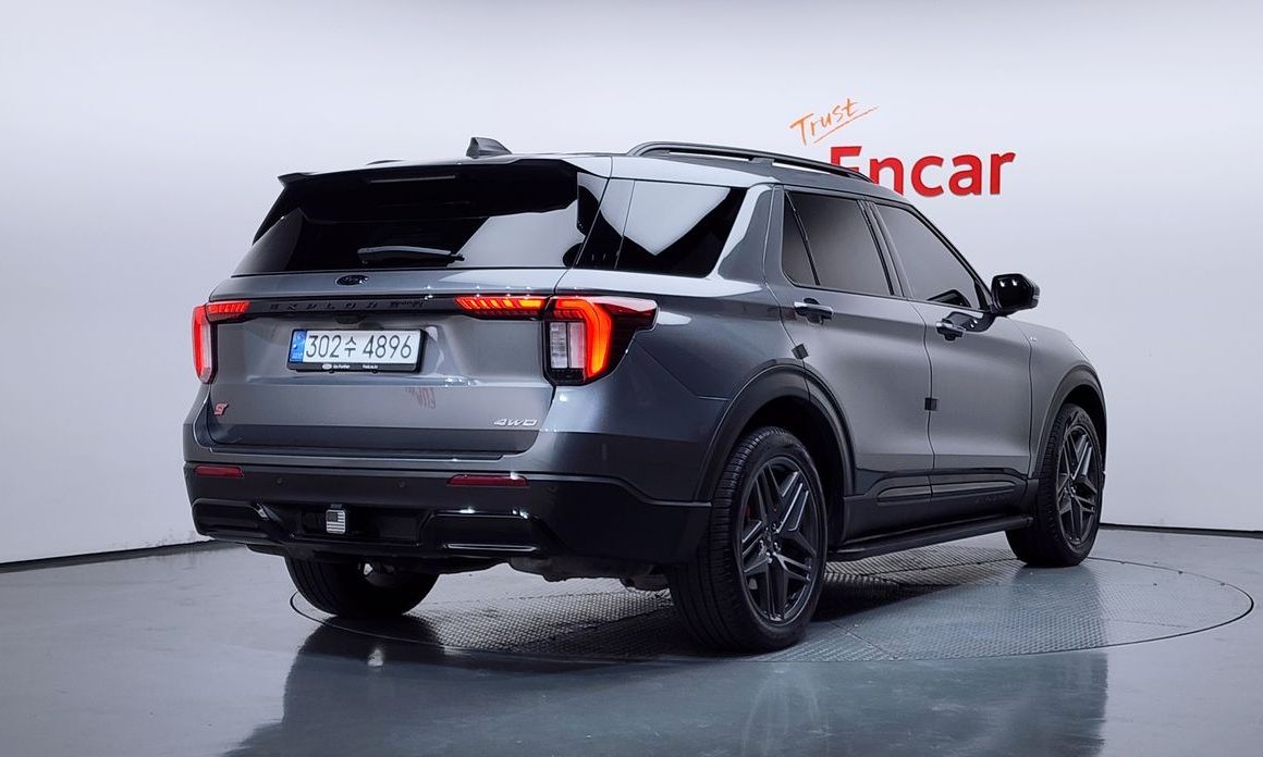 Ford Explorer 2025