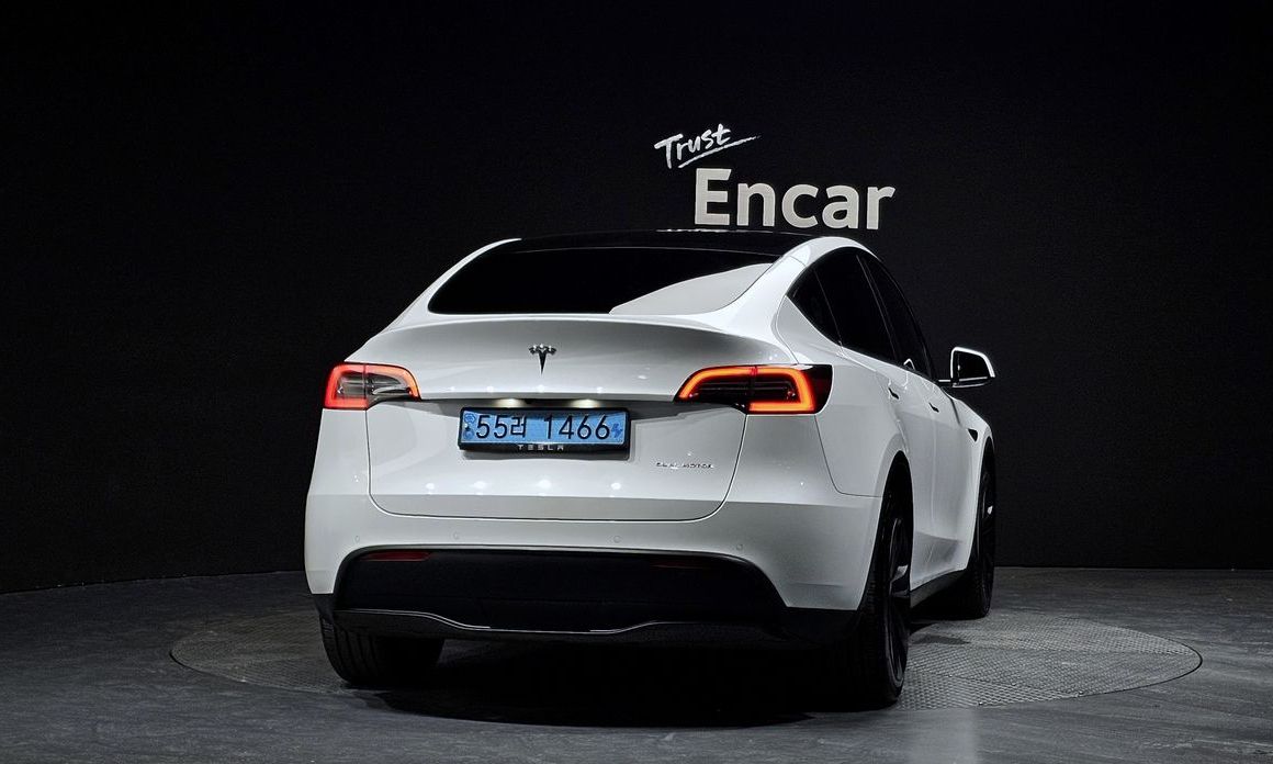 Tesla Model Y 2022