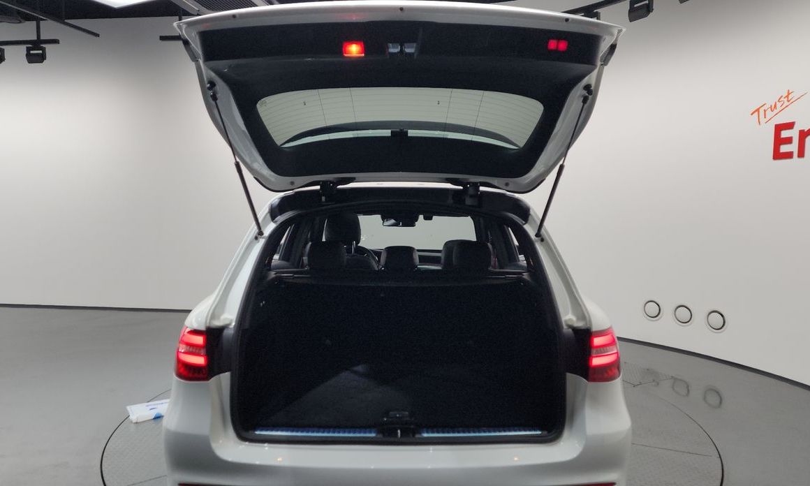 Mercedes-Benz GLC-Class 2018