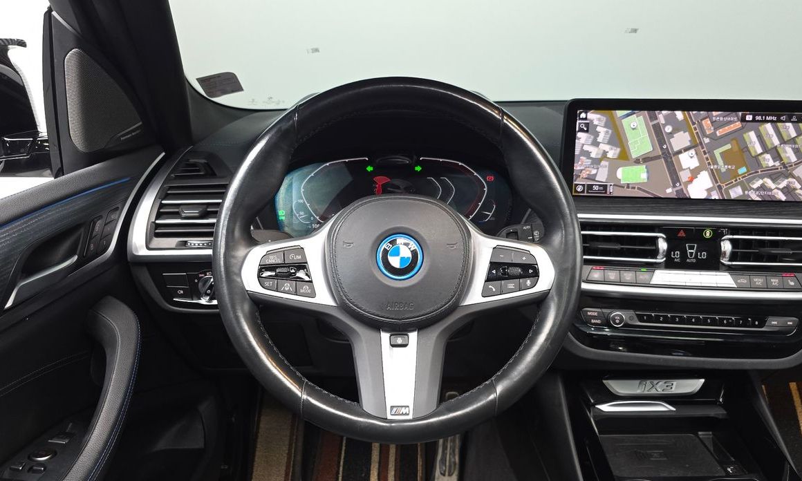 BMW iX3 2022