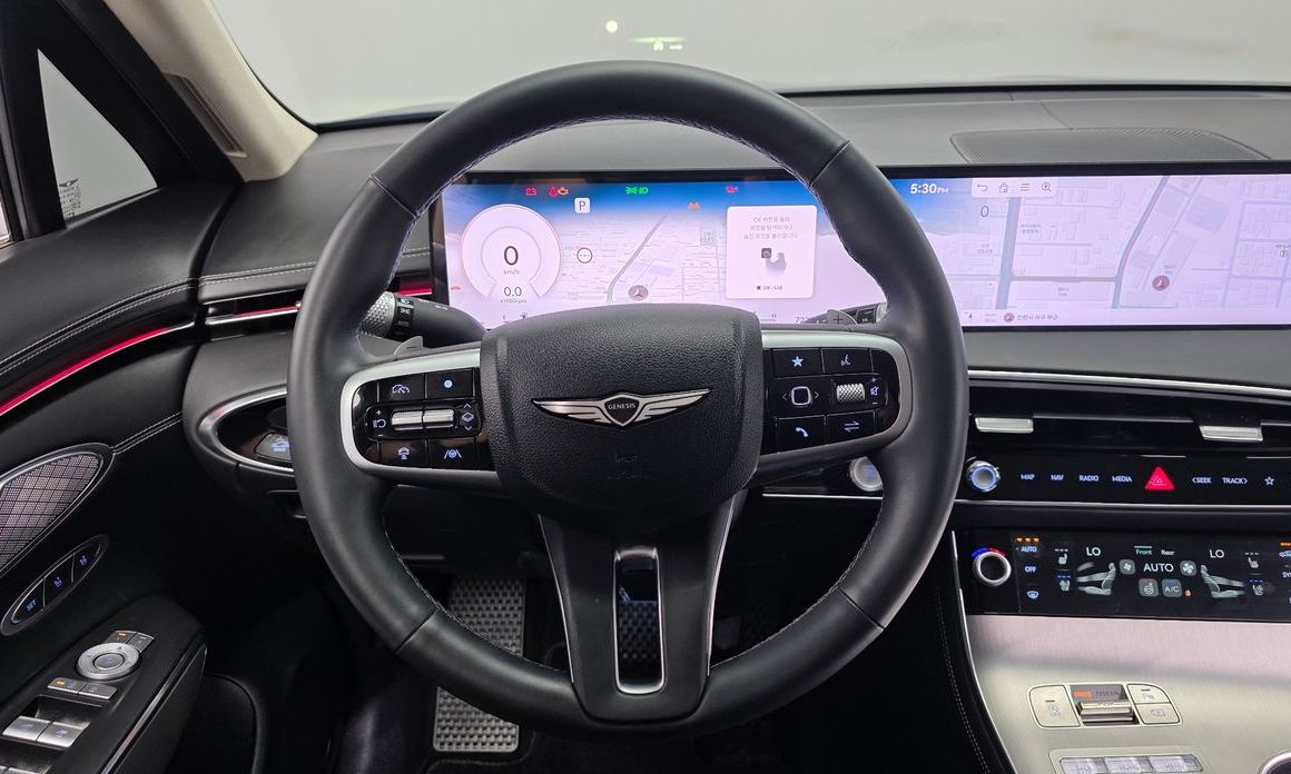 Genesis GV70 2025