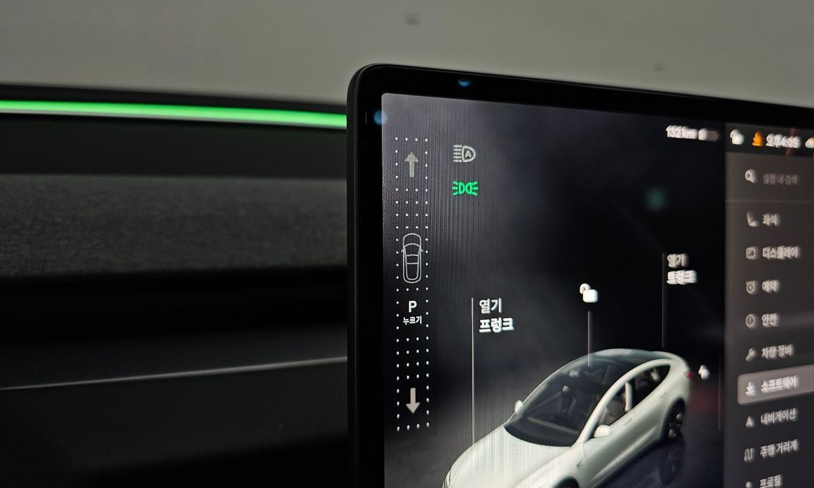 Tesla Model 3 2024