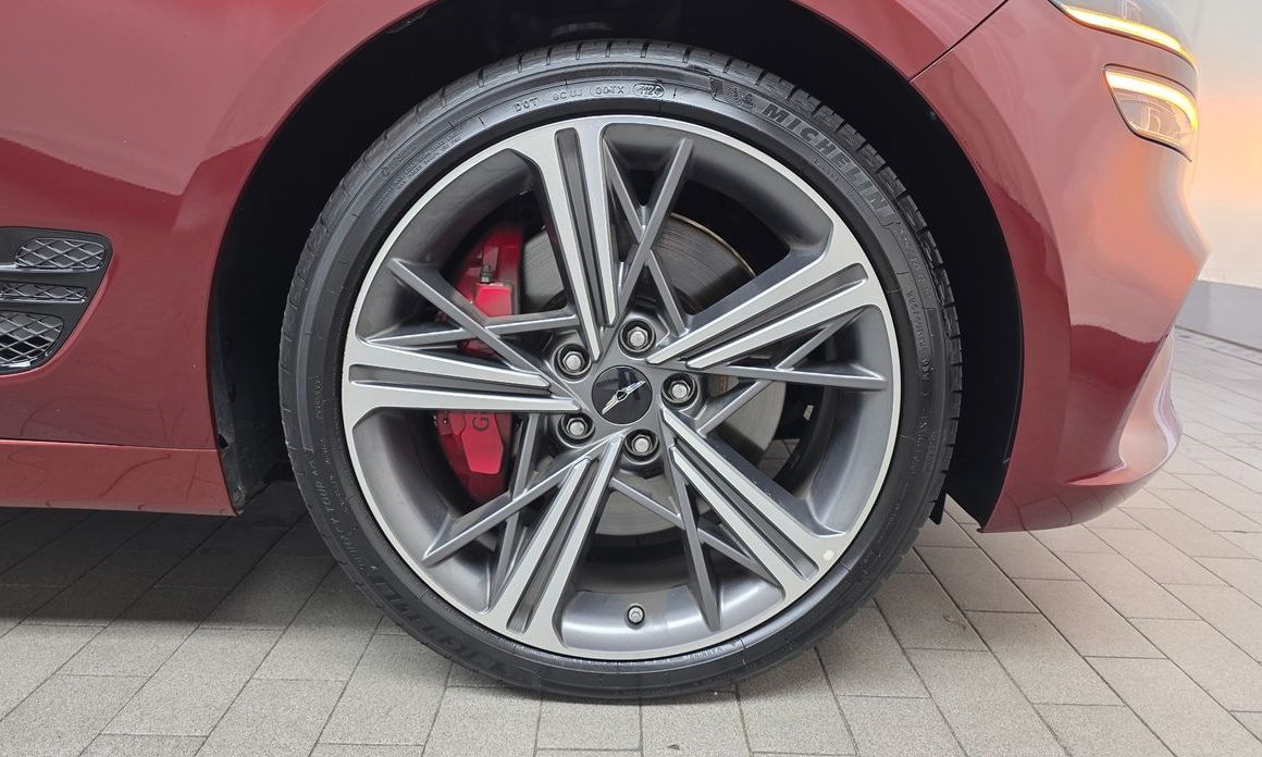 Genesis G70 2025