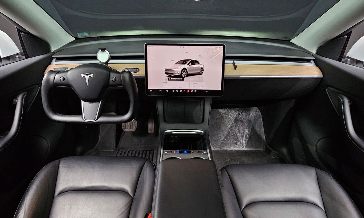 Tesla Model Y 2022