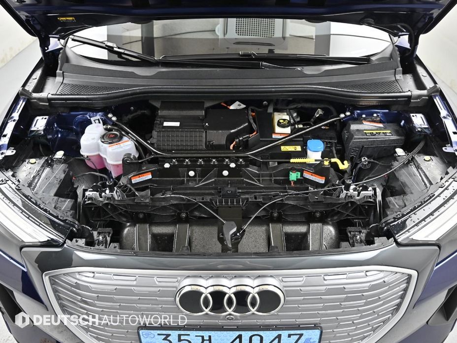 Audi Q4 e-tron 2025