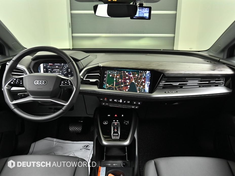 Audi Q4 e-tron 2025