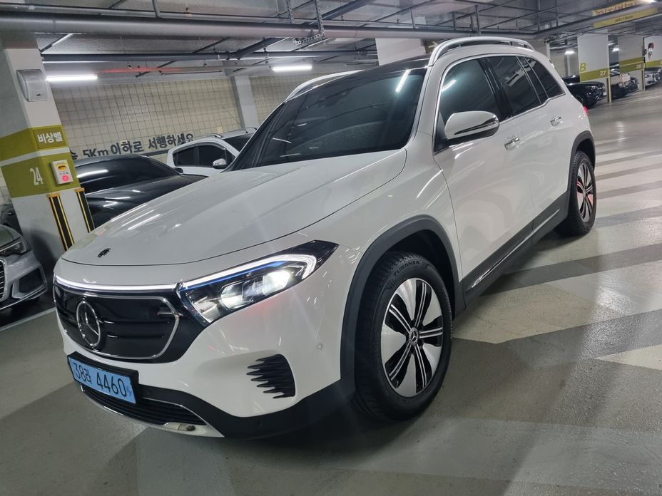 Mercedes-Benz EQB 2024