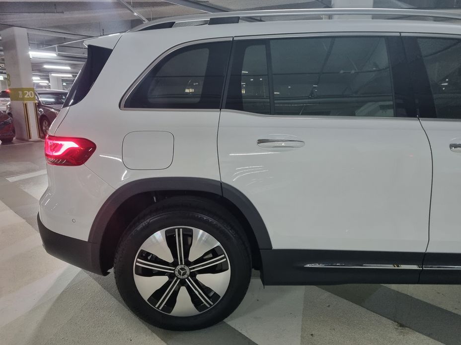 Mercedes-Benz EQB 2024