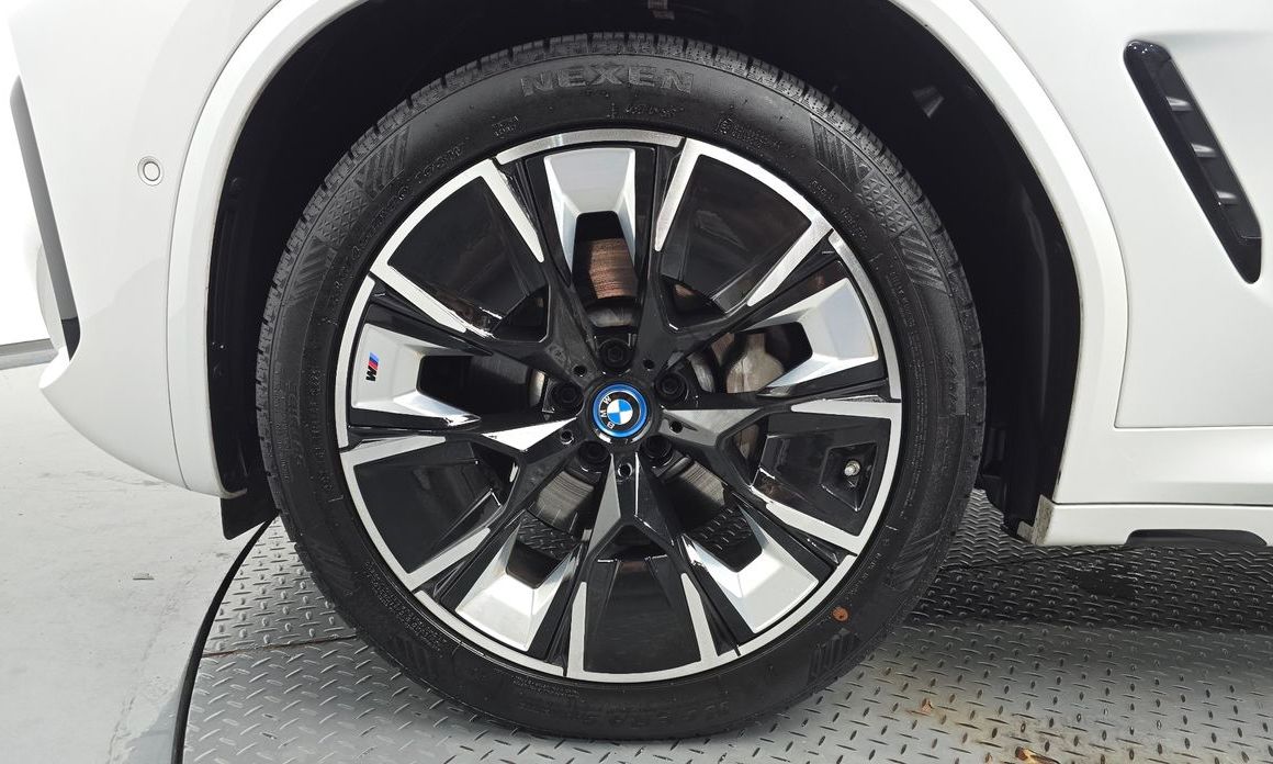 BMW iX3 2022