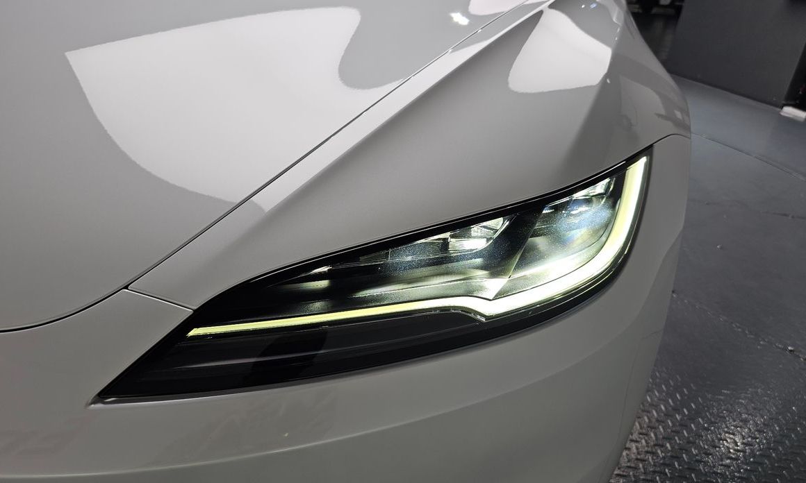 Tesla Model 3 2024