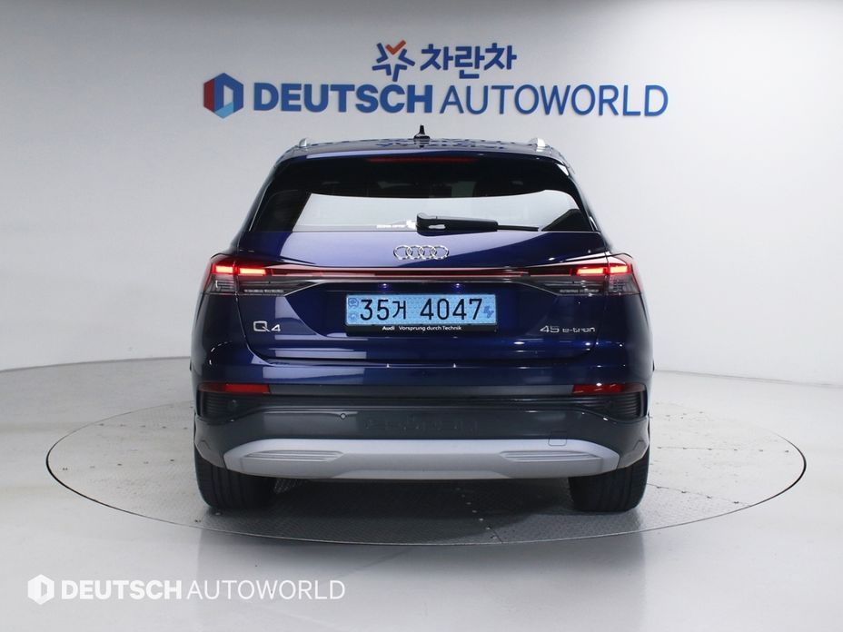 Audi Q4 e-tron 2025