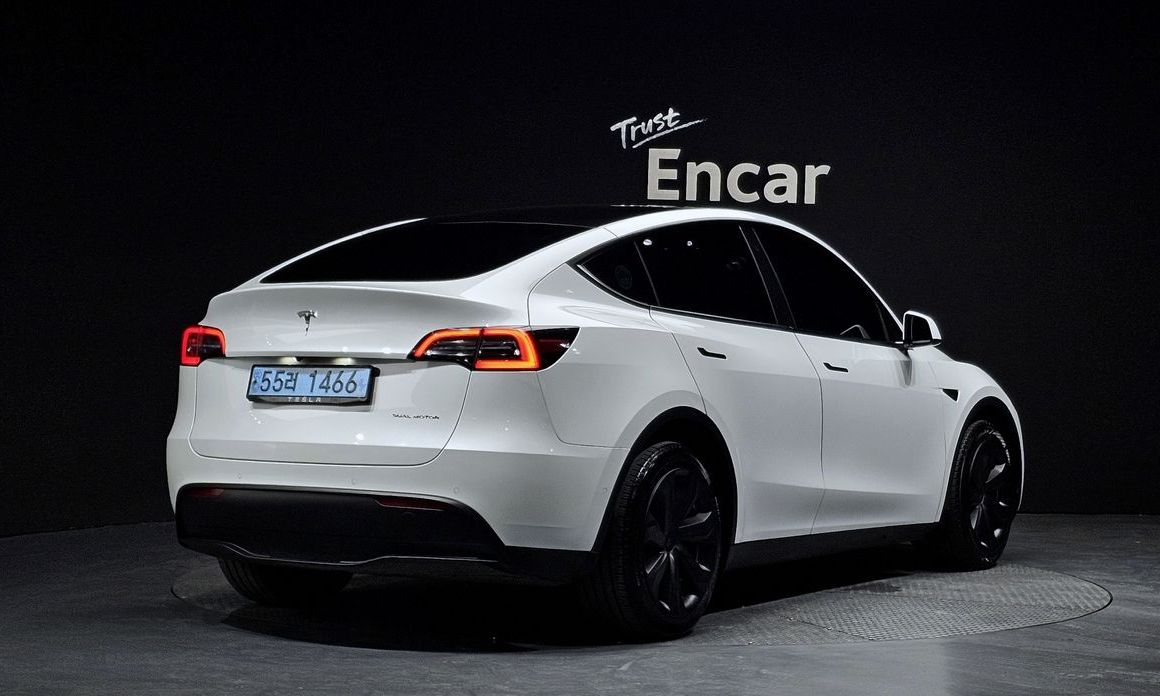 Tesla Model Y 2022