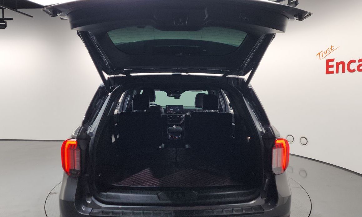 Ford Explorer 2025