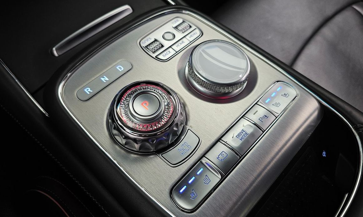 Genesis G90 2024