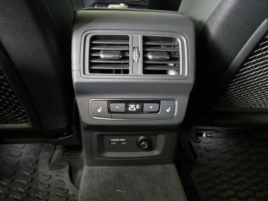 Audi SQ5 2022