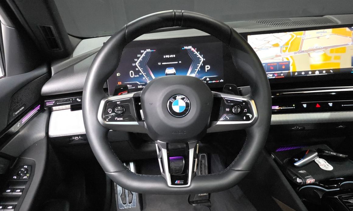 BMW 5-Series 2024