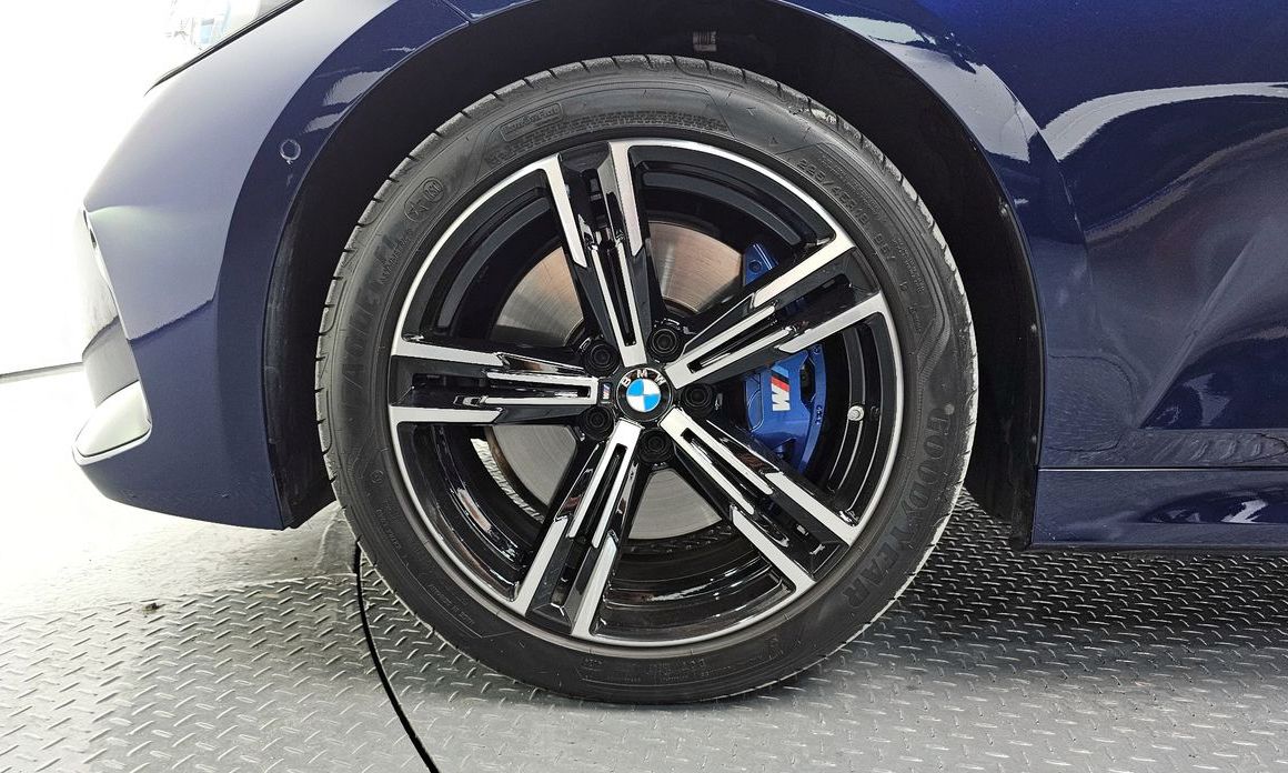 BMW 3-Series 2025