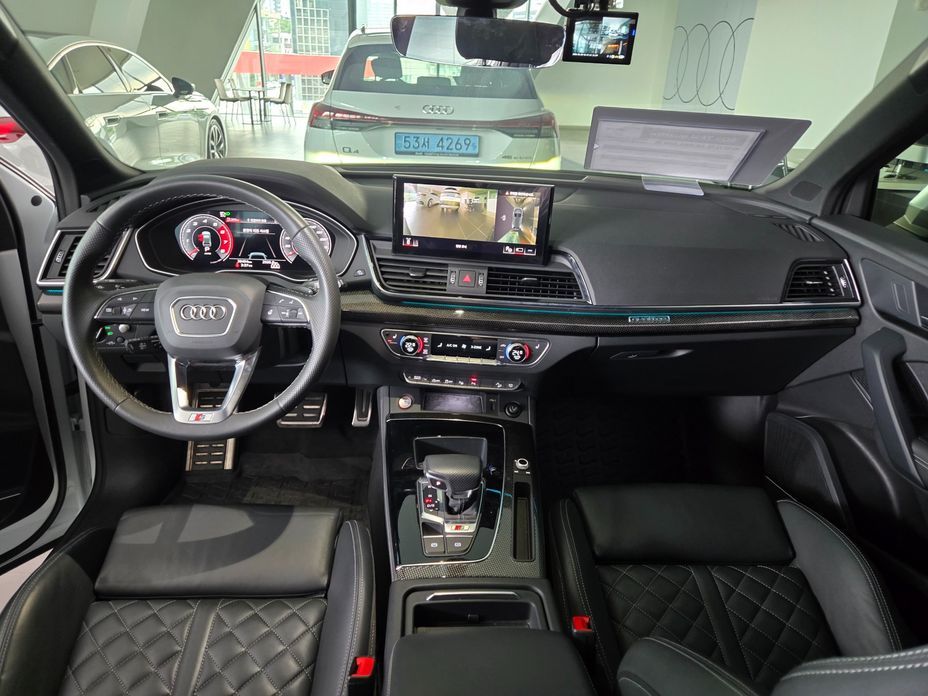 Audi SQ5 2022
