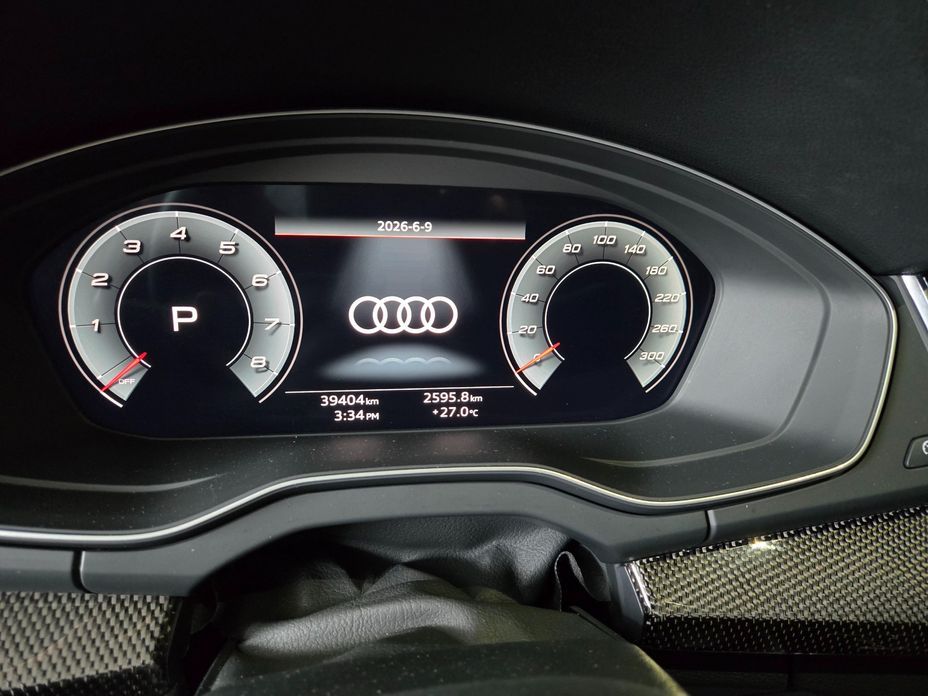Audi SQ5 2022