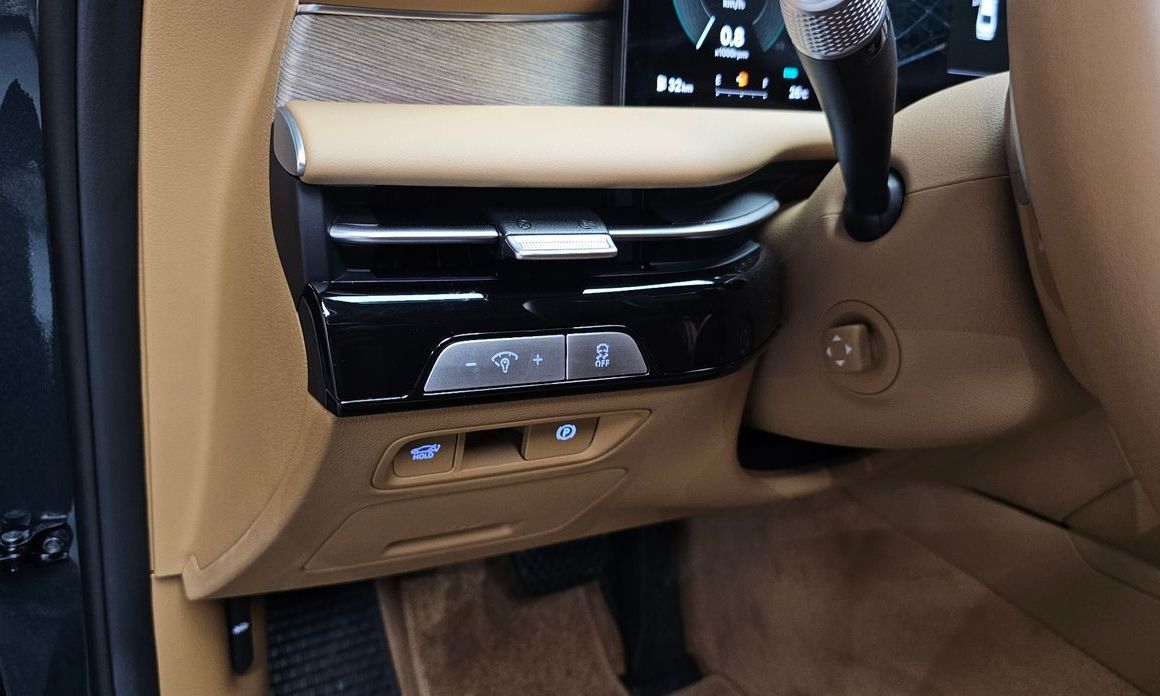 Genesis G80 2025