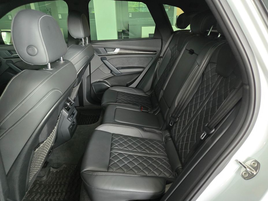 Audi SQ5 2022