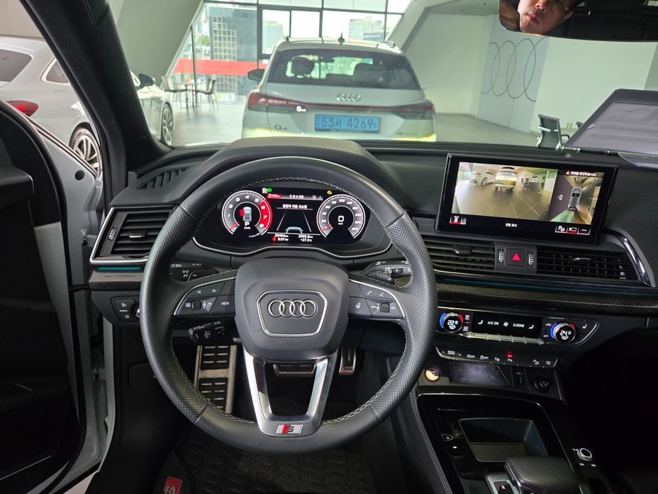 Audi SQ5 2022
