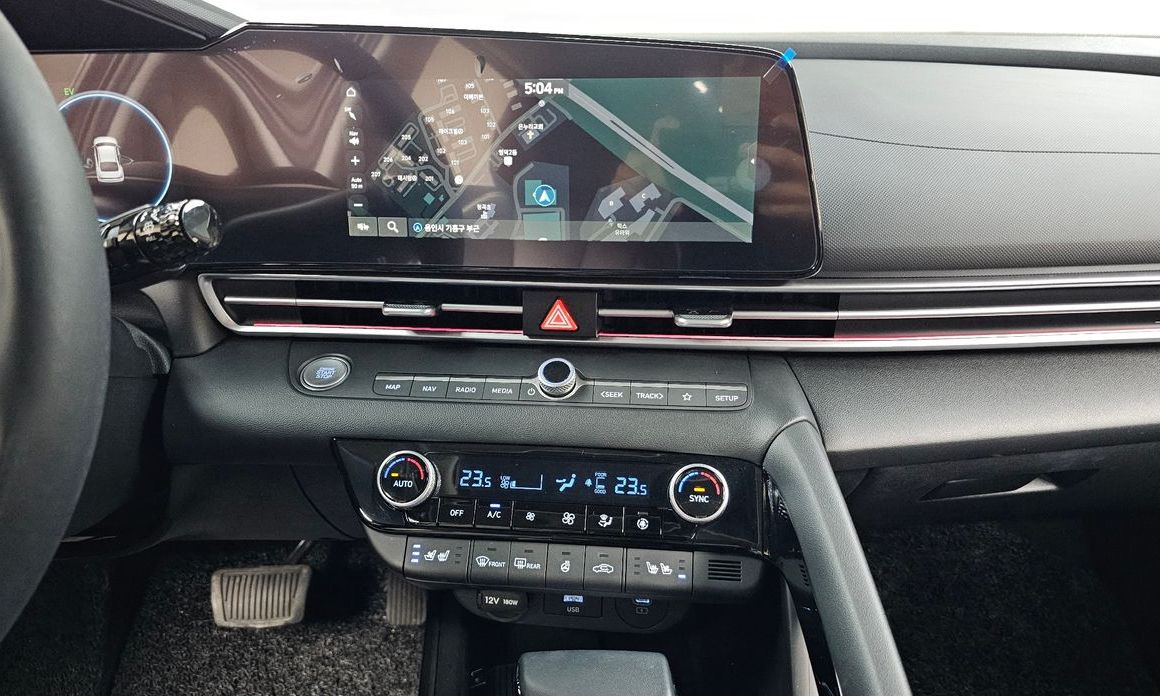 Hyundai AVANTE 2025