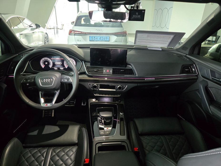 Audi SQ5 2022