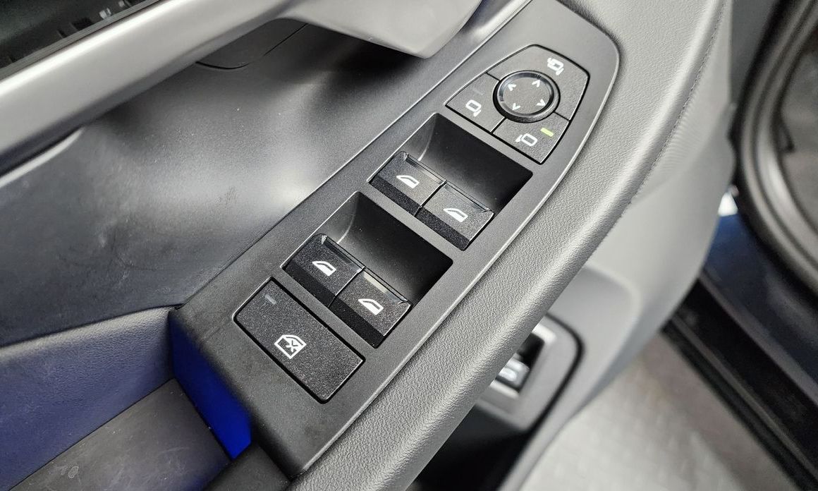 BMW 5-Series 2024