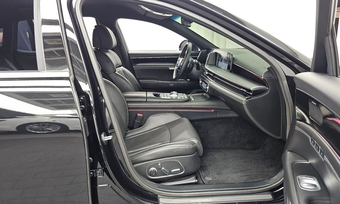 Genesis G90 2024
