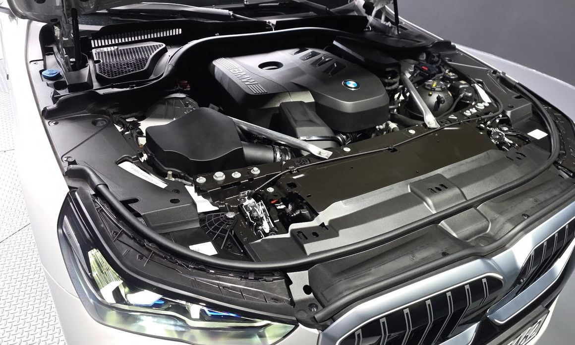 BMW 5-Series 2024