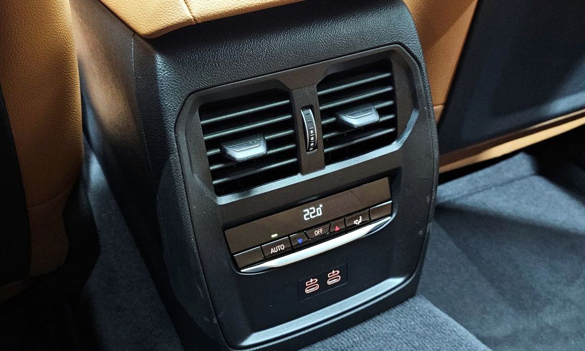 BMW 3-Series 2025