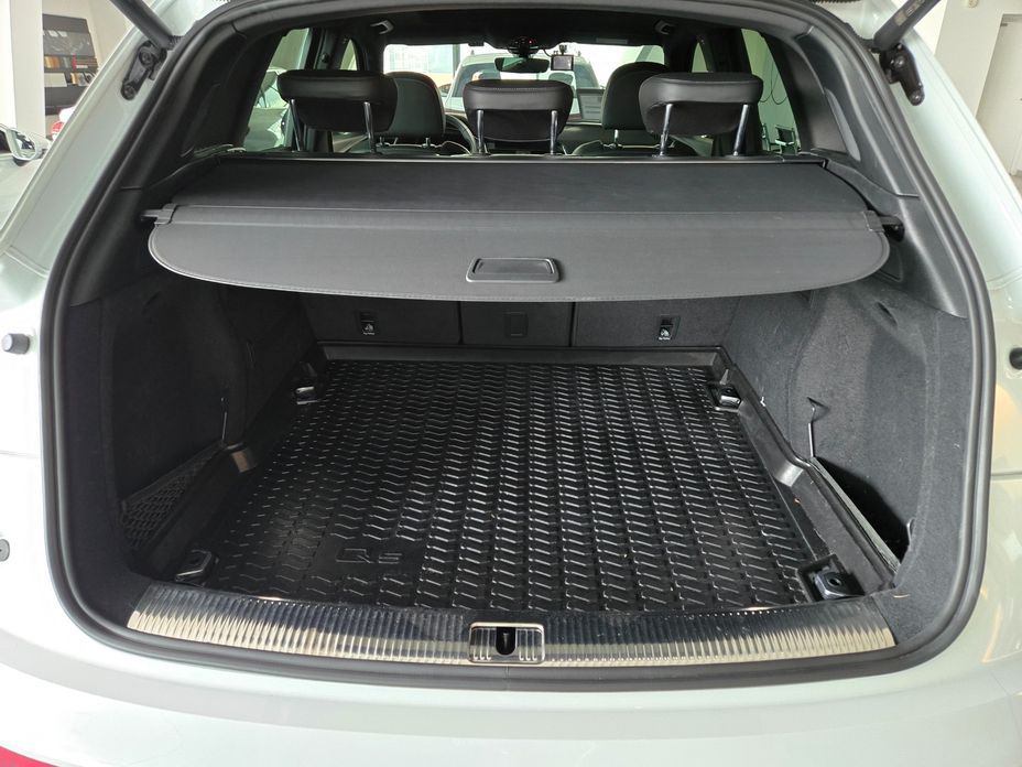 Audi SQ5 2022