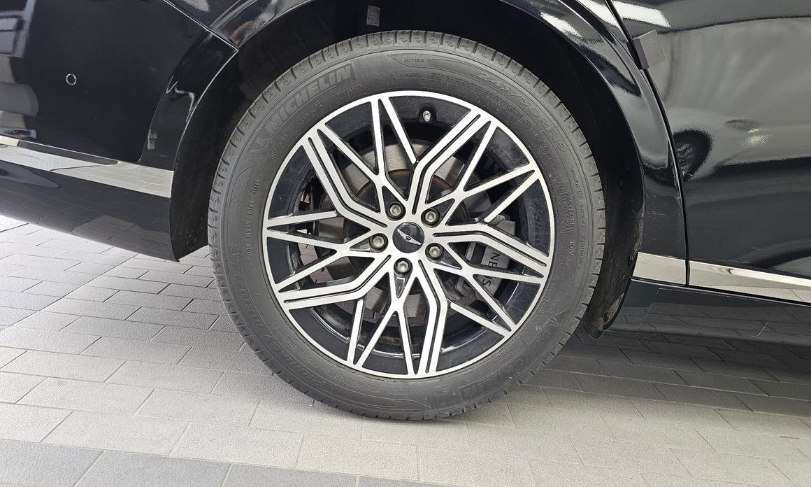 Genesis G90 2024
