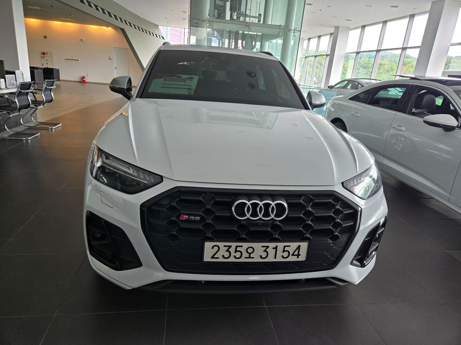Audi SQ5 2022