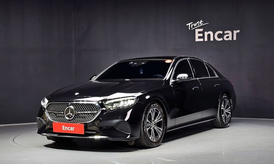 Mercedes-Benz E-Class 2025