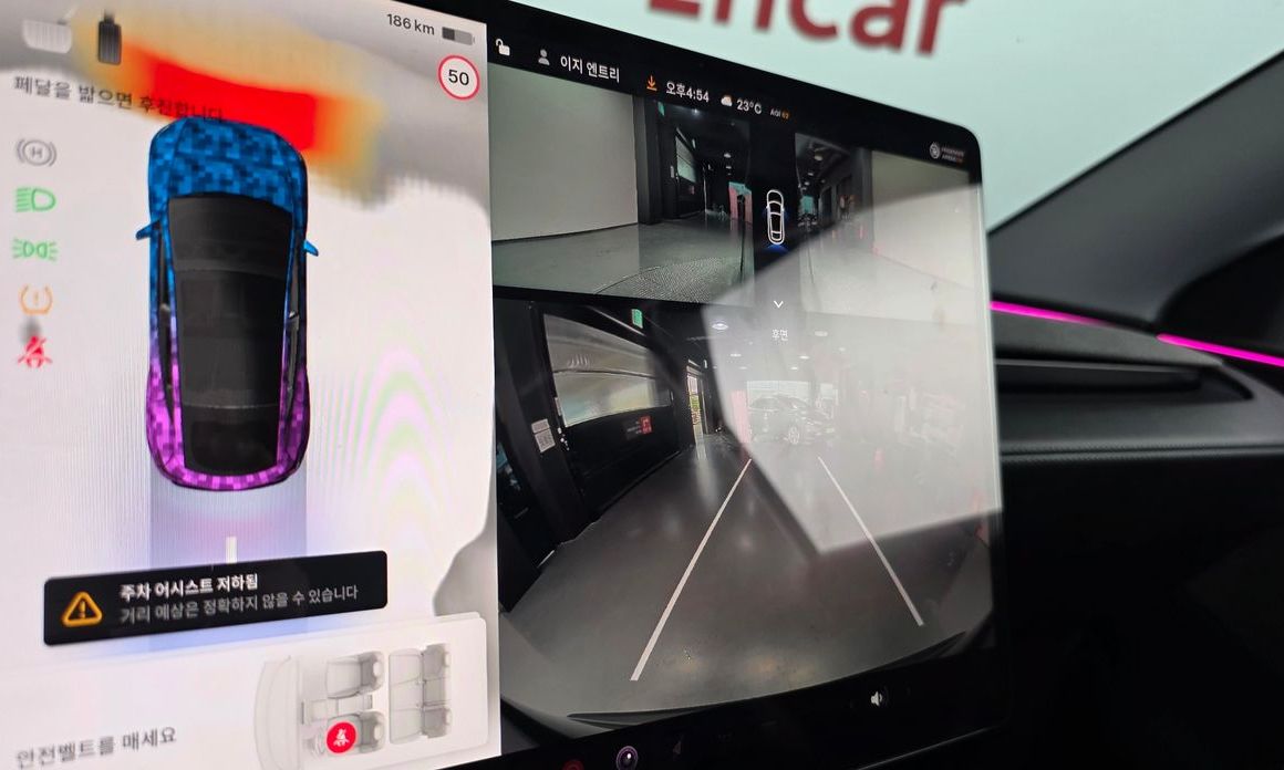 Tesla Model Y 2025