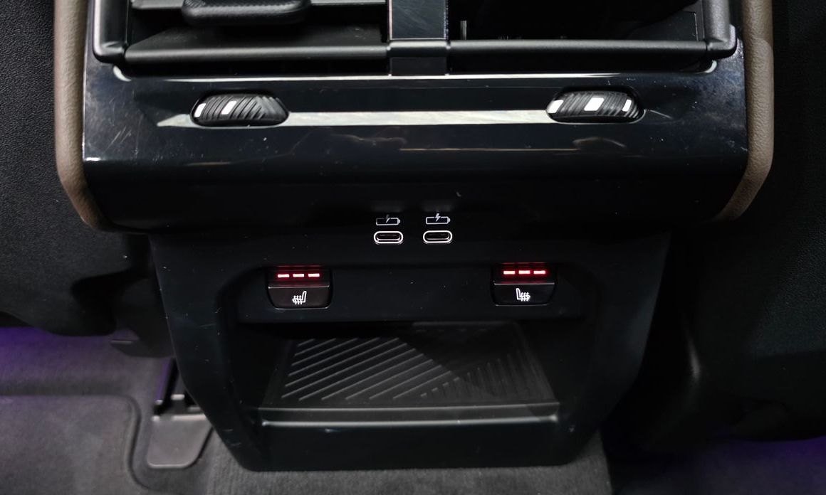 BMW 5-Series 2024