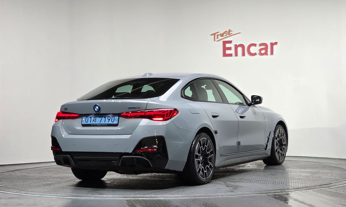 BMW i4 2025