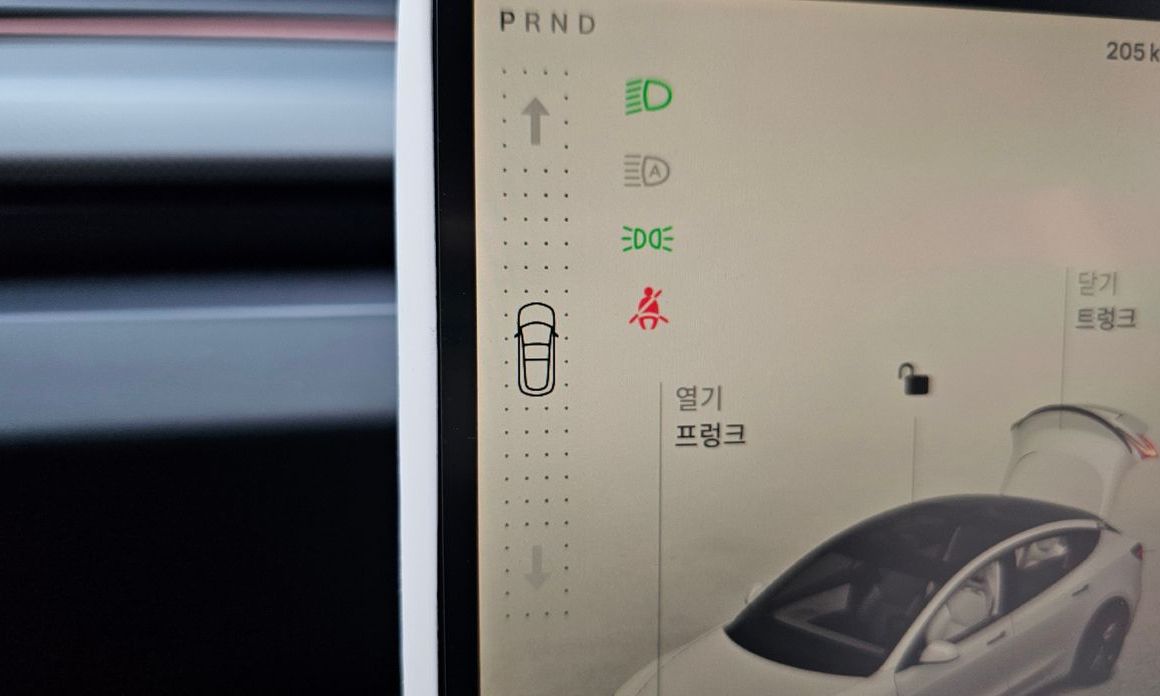 Tesla Model 3 2024