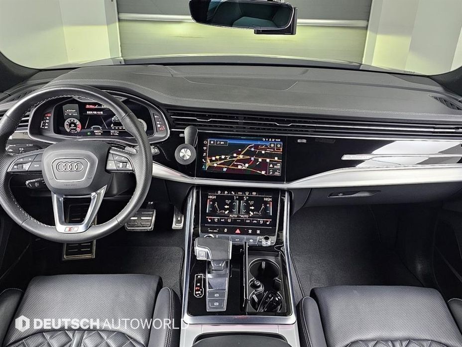 Audi Q8 2021
