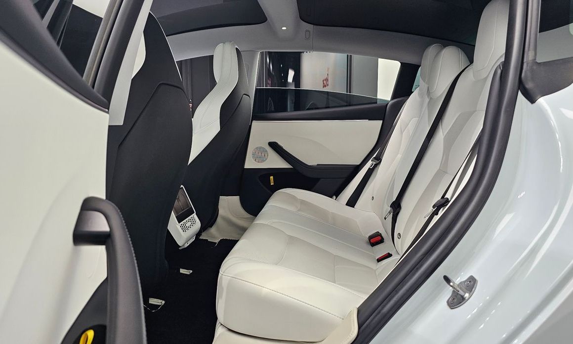 Tesla Model 3 2024
