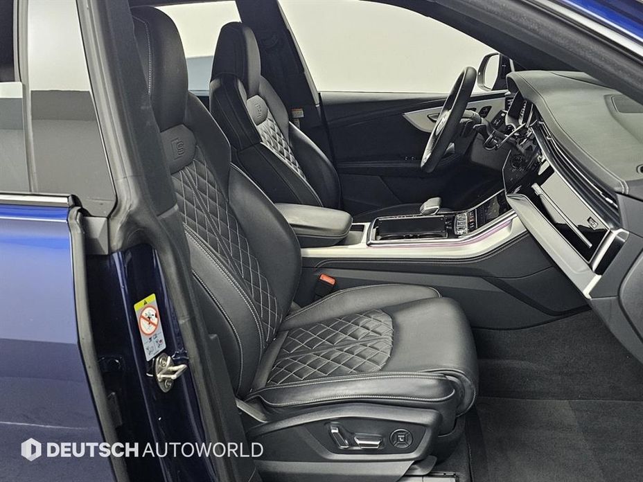 Audi Q8 2021