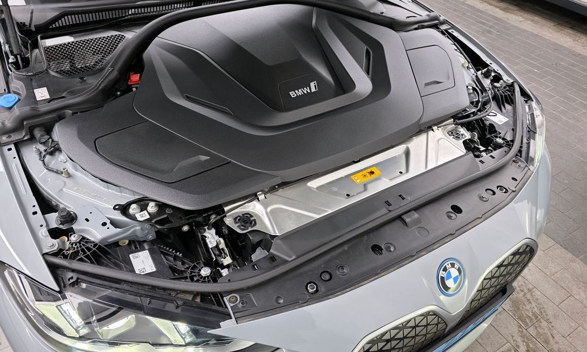 BMW i4 2025