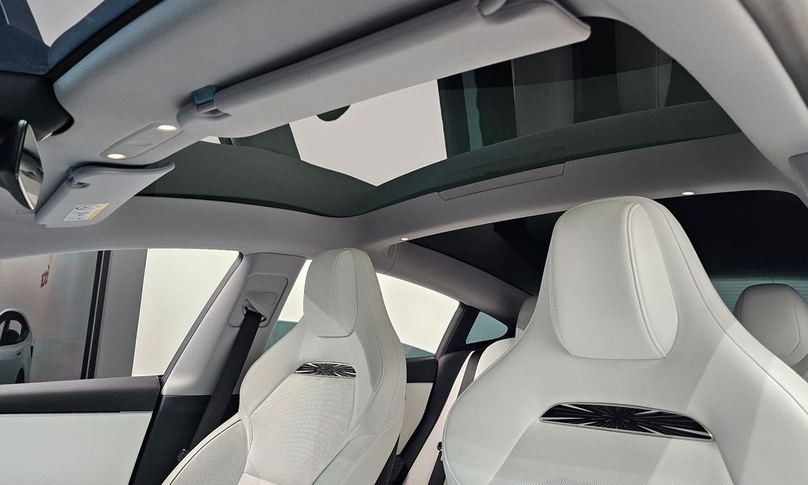 Tesla Model 3 2024