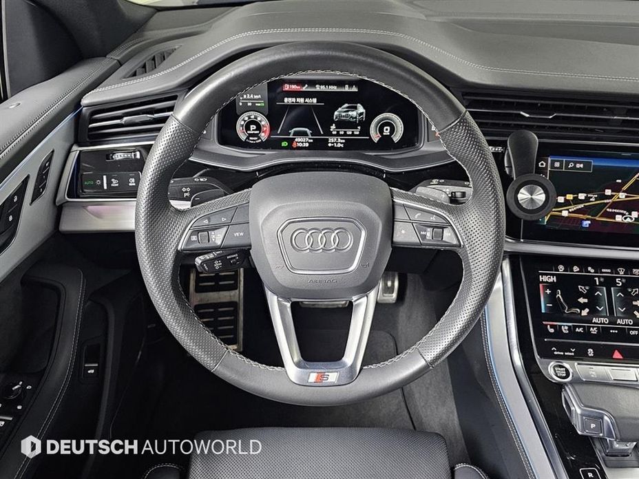 Audi Q8 2021