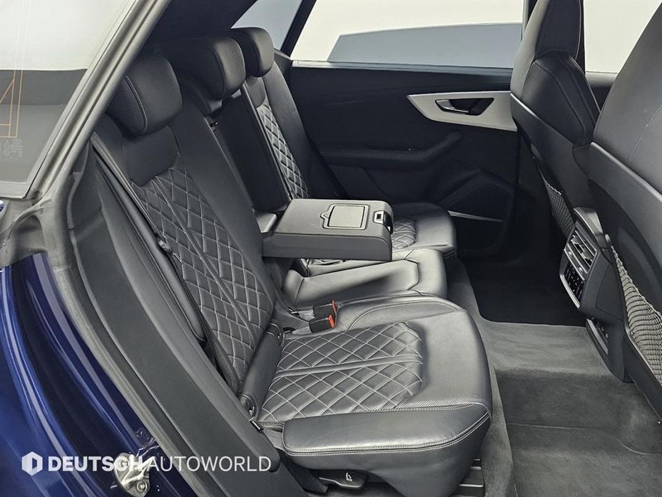 Audi Q8 2021