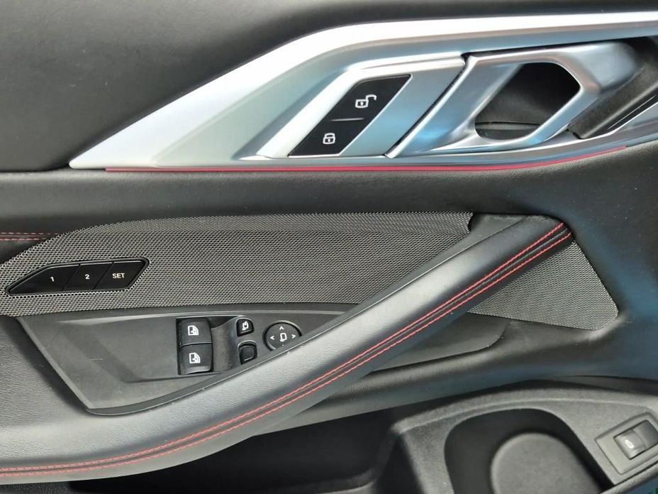 BMW M4 2025