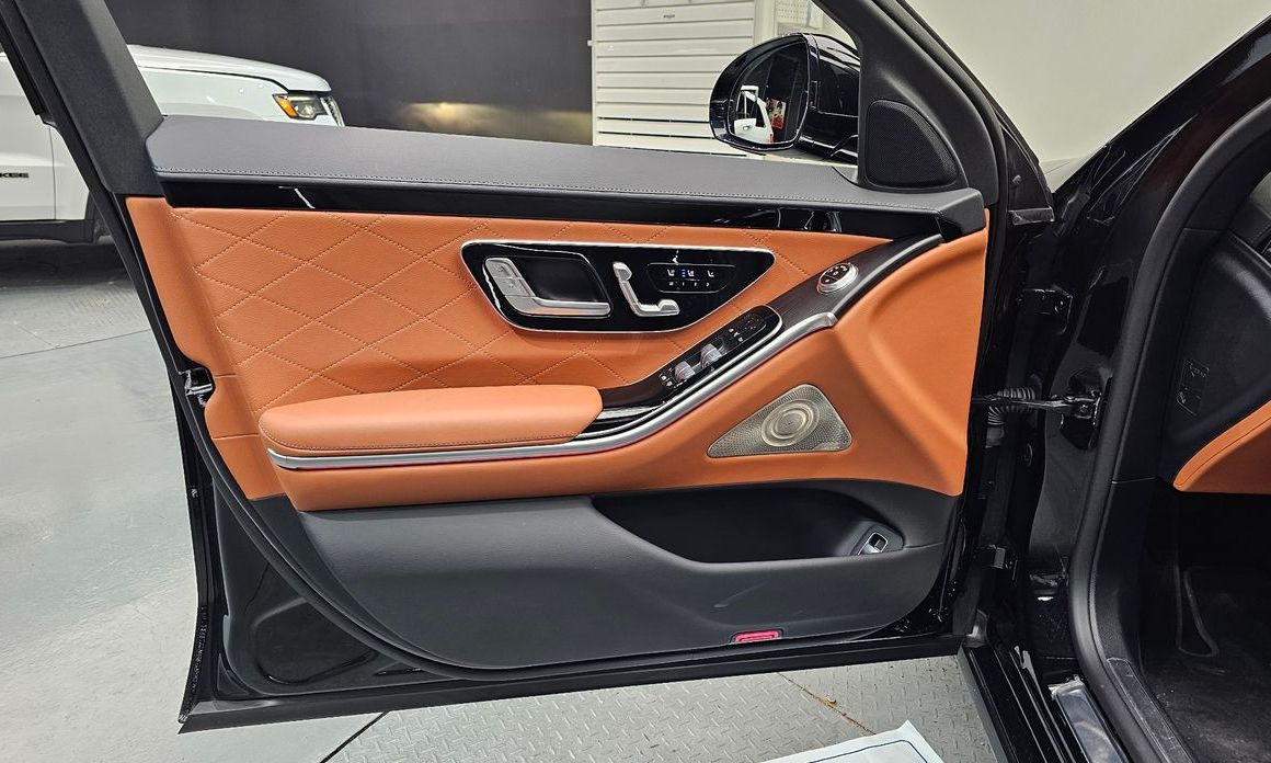 Mercedes-Benz S-Class 2024